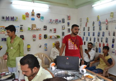 Yash Mobile And Online Services