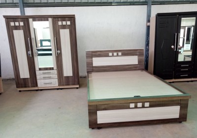 ROYAL FURNITURE
