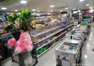 Parshva Super Market
