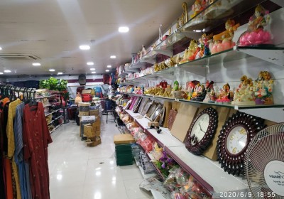 Parshva Super Market