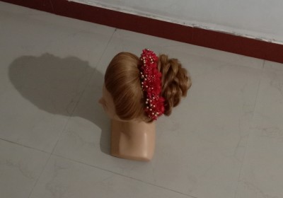 NAMAN BEAUTY PARLOUR