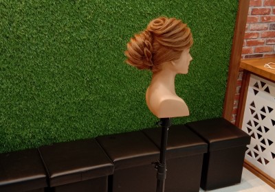 NAMAN BEAUTY PARLOUR
